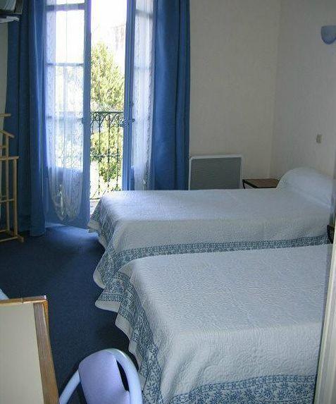 Hotel Du Champs De Mars Béziers Quarto foto