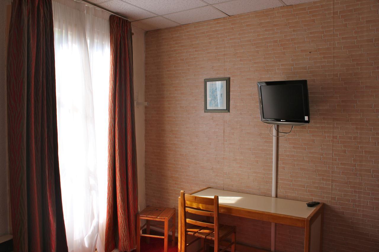 Hotel Du Champs De Mars Béziers Quarto foto