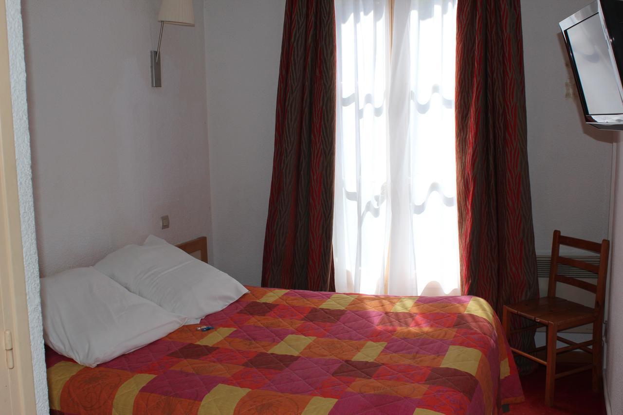 Hotel Du Champs De Mars Béziers Quarto foto